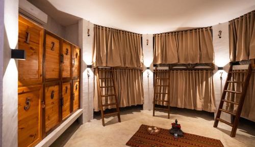 Bed in 8-Bed Mixed Dormitory Room