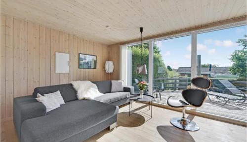 Three-Bedroom Vacation Home 