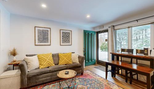 One Bedroom Apartment