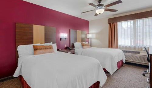 Queen Room with Two Queen Beds and Roll-In Shower - Mobility Access/Non-Smoking