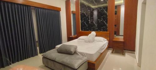 Deluxe Double Room with Bath