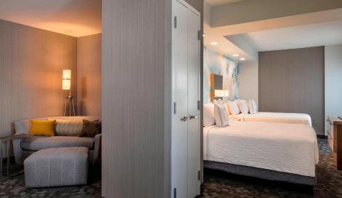 Deluxe Queen Room with 2 Queen Beds and Sofa Bed