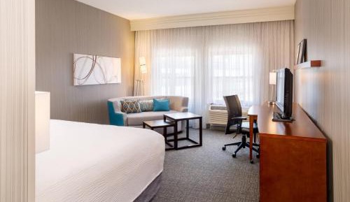 King Room with Sofa Bed