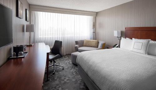 Newly Renovated, Guest room, 1 Queen