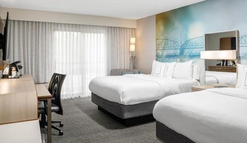Queen Room with Two Queen Beds and Shared Patio