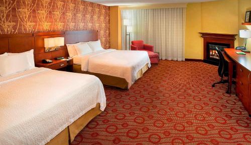 Queen Suite with Two Queen Beds