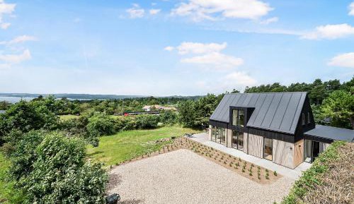 Four-Bedroom Vacation Home