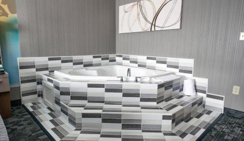 King Room with Whirlpool