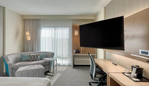 King Room with Sofa Bed