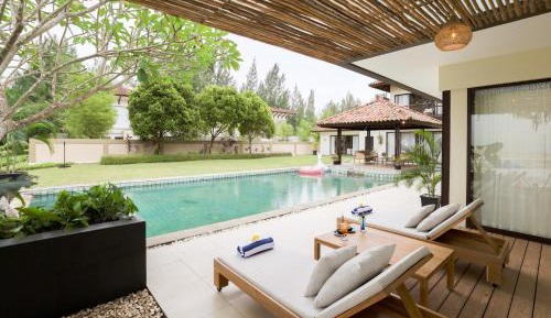 Four-Bedroom Beachfront Villa