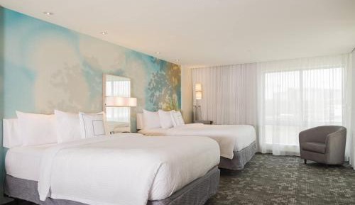 Queen Room with Two Queen Beds and River View - Communication Assistance