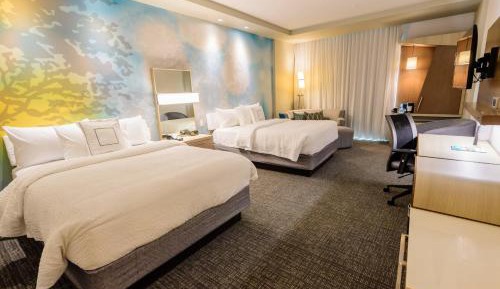 Queen Room