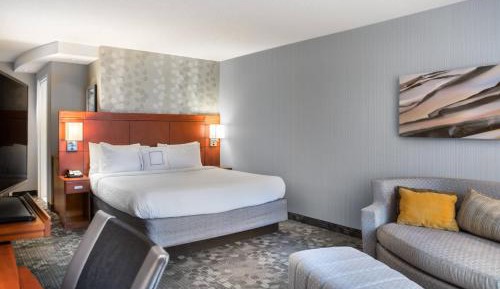 King Room with Sofa Bed