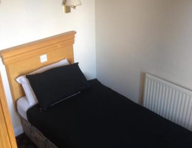 Single Room with Shared Bathroom