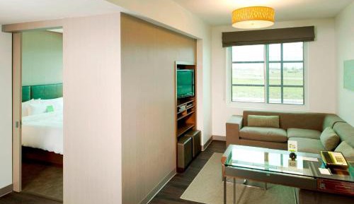 1 Bedroom Suite, 1 King, Sofa bed