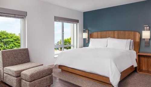 Guest Room, 1 King