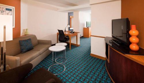 Studio with Two Queen Beds and Sofa Bed - Hearing Accessible