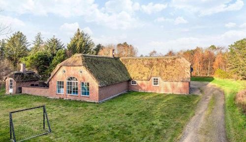 Seven-Bedroom Holiday Home