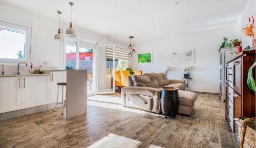 Three-Bedroom Vacation Home 