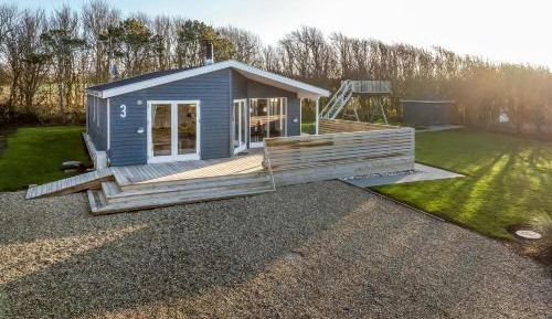 Eight-Bedroom Holiday Home