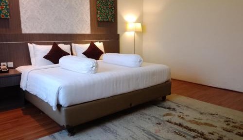 Ocean Suite with Balcony