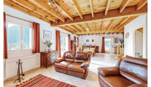 Two-Bedroom Holiday Home