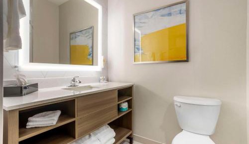 King Suite with Sofa Bed - Non Smoking