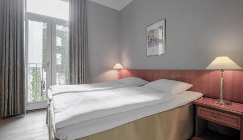 Standard Double Room with Queen Bed