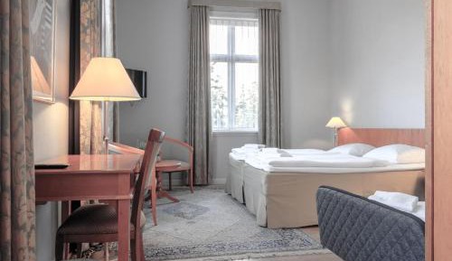 Standard Triple Room with Queen or Twin Bed