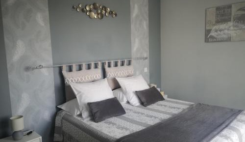 Twin Room with Pool View