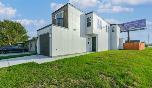 Three-Bedroom Vacation Home 