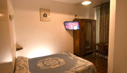 Double Room with Shared Bathroom and Shared Toilet