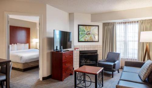 2 Bedroom Suite