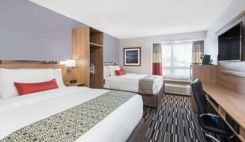 Queen Room with Two Queen Beds - Mobility Access/Non-Smoking