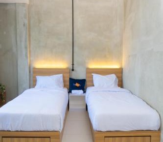 Standard Twin Room