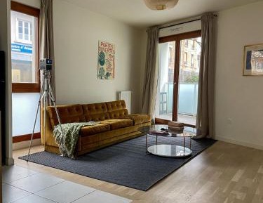 One-Bedroom Apartment