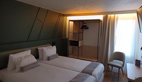 Standard Twin Room
