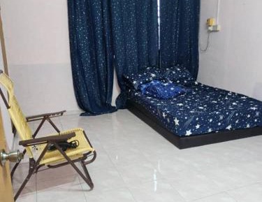 Standard Double Room with Shared Bathroom