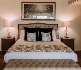 King Suite with Spa Bath