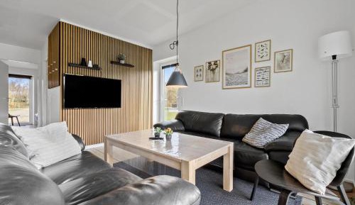 Three-Bedroom Vacation Home 
