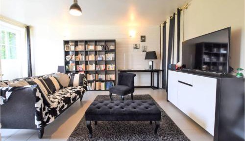 Two-Bedroom Holiday Home