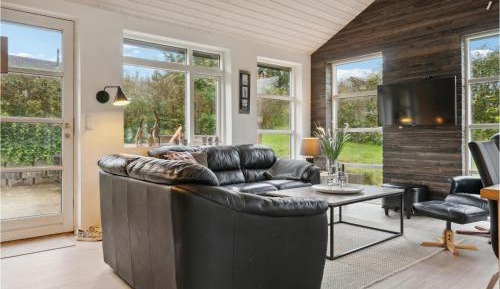 Three-Bedroom Vacation Home 
