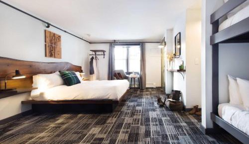 Quadruple Room with Bath