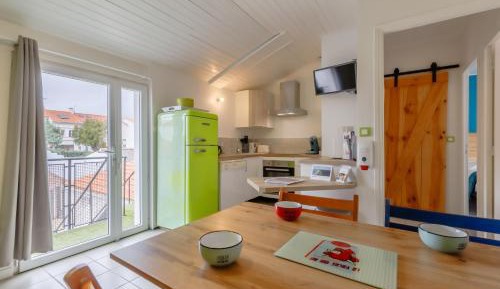 Two-Bedroom Apartment street side, first floor, La Pecherie