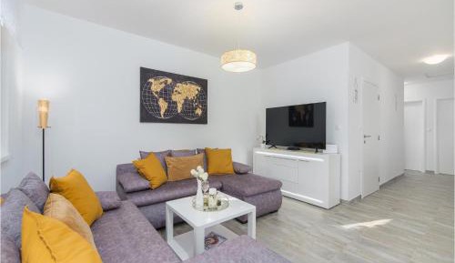 Three-Bedroom Vacation Home 