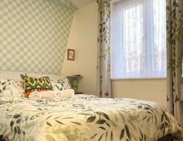 One-Bedroom Deluxe Apartment