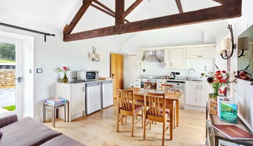 Bungalow with Garden View