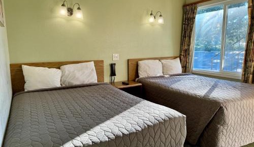 Double Room with Two Double Beds - Non-Smoking