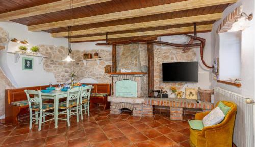 Three-Bedroom Vacation Home 