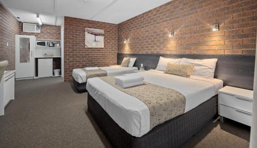 Standard Twin Room with Garden View